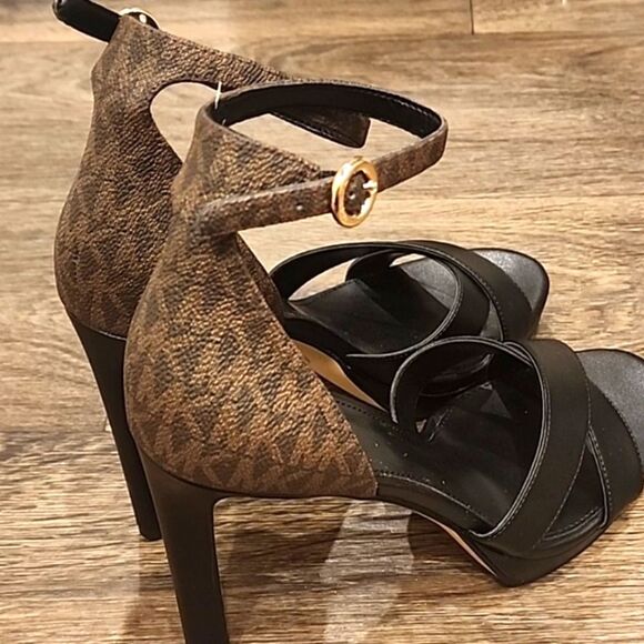 Michael Kors Alexia Logo Heeled Sandals - Picture 6 of 12